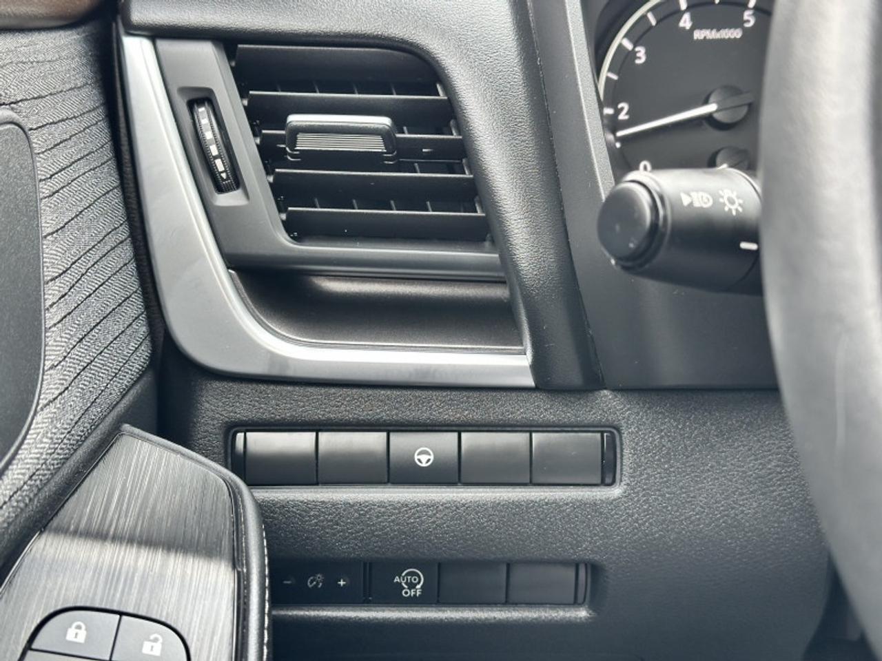 2023 Nissan Rogue SV MOONROOF Photo