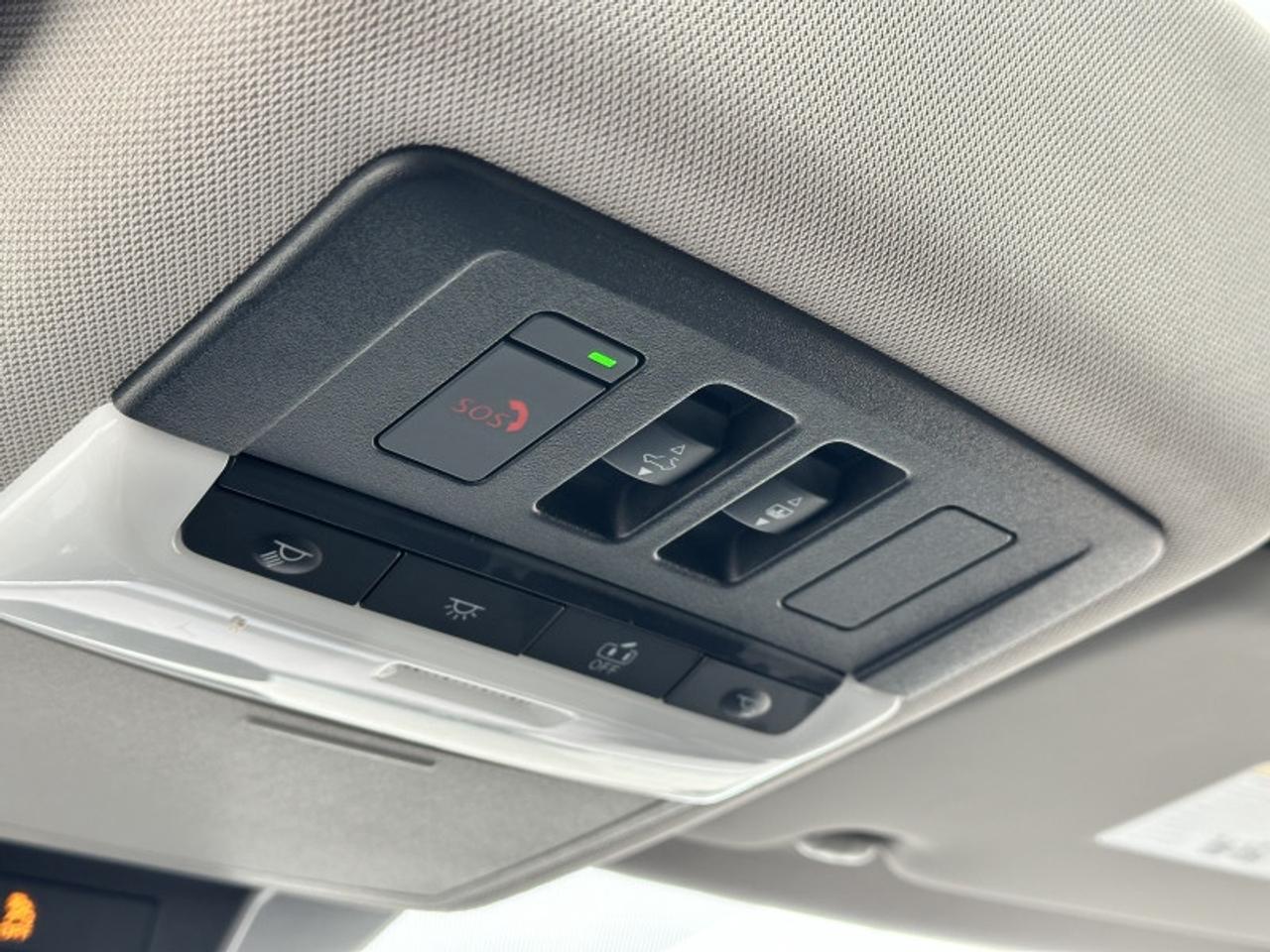 2023 Nissan Rogue SV MOONROOF Photo