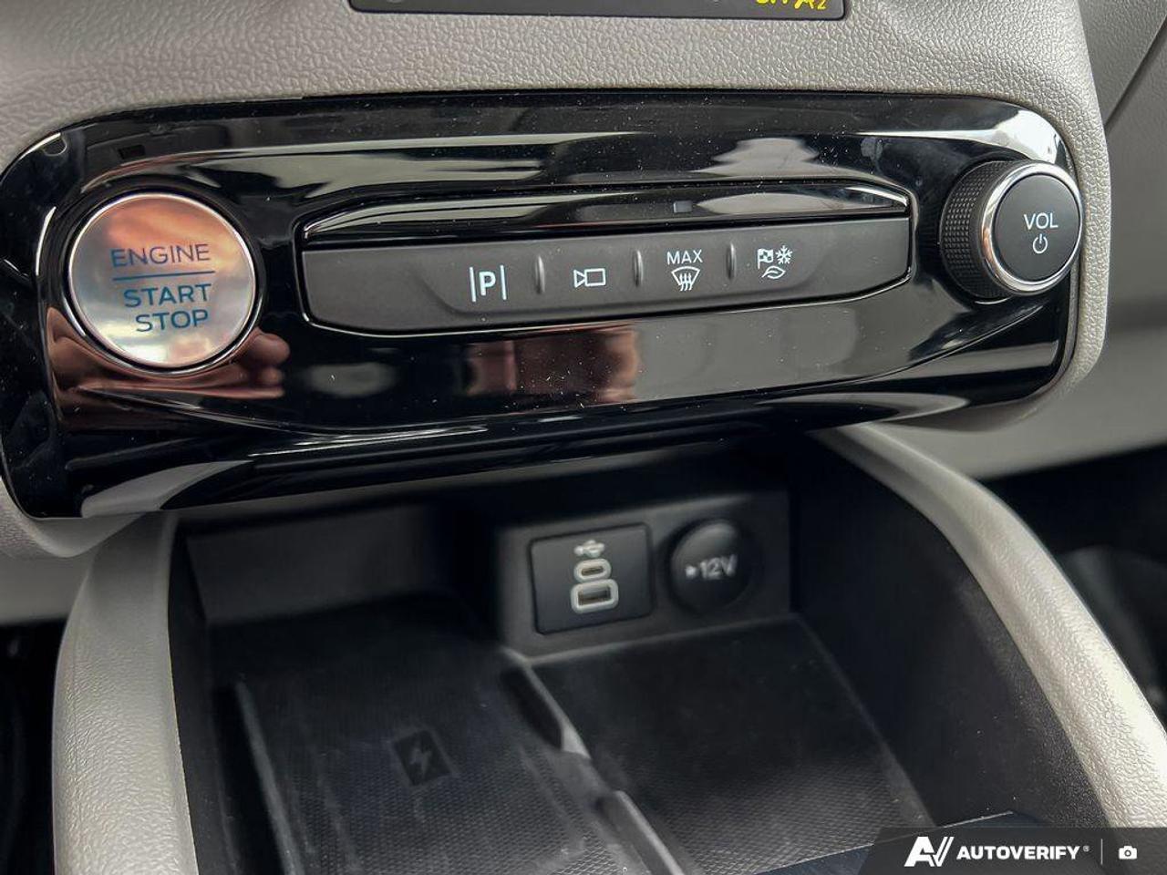 2025 Ford Escape PHEV   DEMO   HTD STEER WHEEL   FWD Photo