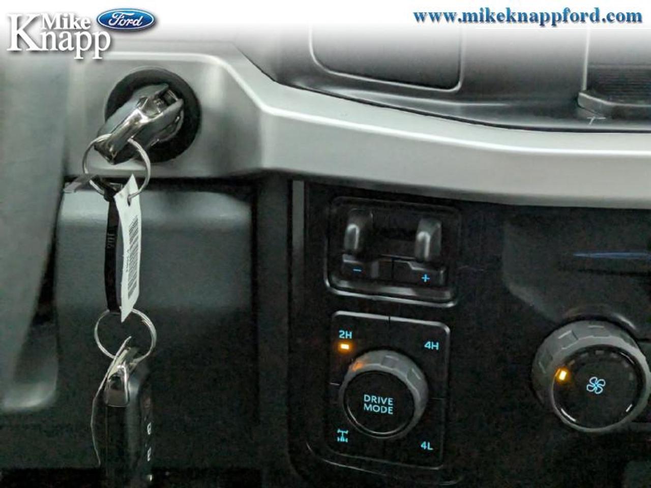 2026 Ford F-250 SUPER DUTY XLT Photo