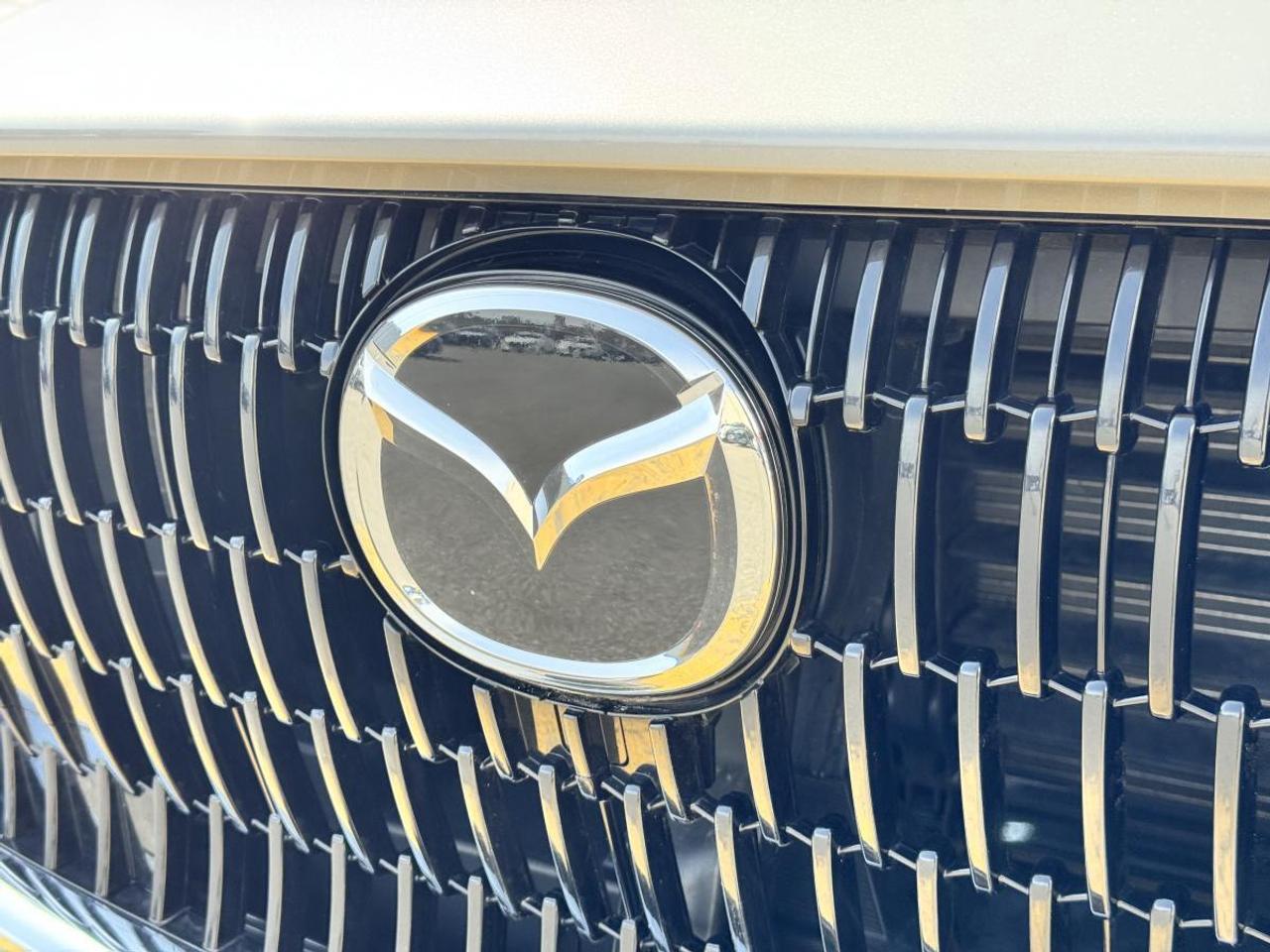 2024 Mazda CX-90 PHEV GS-L PHEV AWD/ EXTENDED WARRANTY/ 3.95% RATE/ CPO Photo