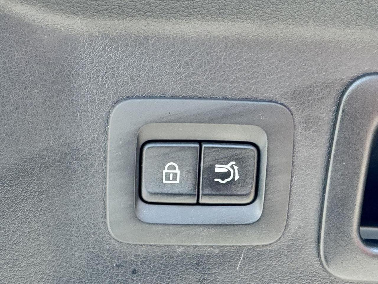 2024 Mazda CX-90 PHEV GS-L PHEV AWD/ EXTENDED WARRANTY/ 3.95% RATE/ CPO Photo