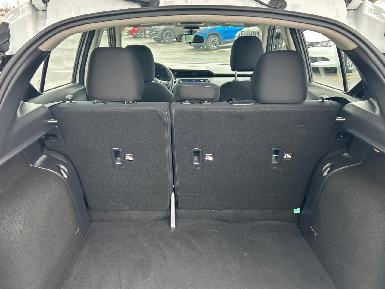 2024 Nissan Kicks SV Photo