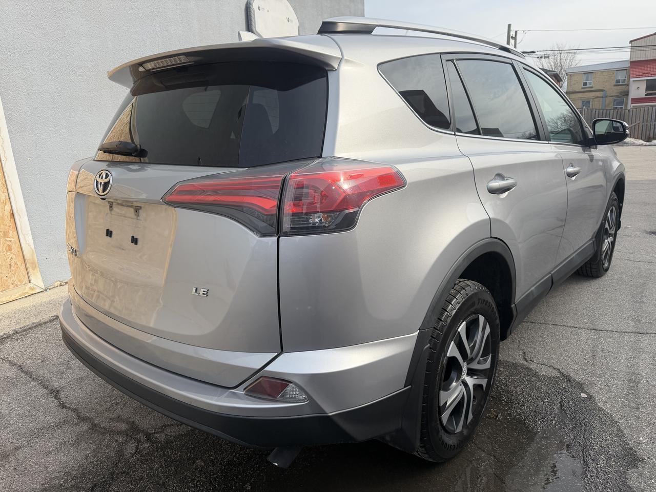 2016 Toyota RAV4 !!! just sold sold sold sold ! LE   43564 KMS !!! Photo4