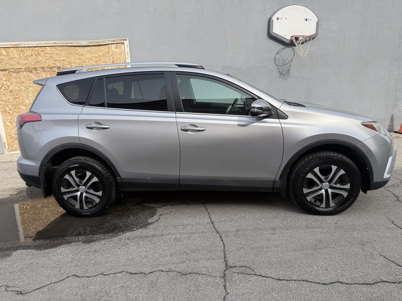2016 Toyota RAV4 !!! just sold sold sold sold ! LE   43564 KMS !!! Photo