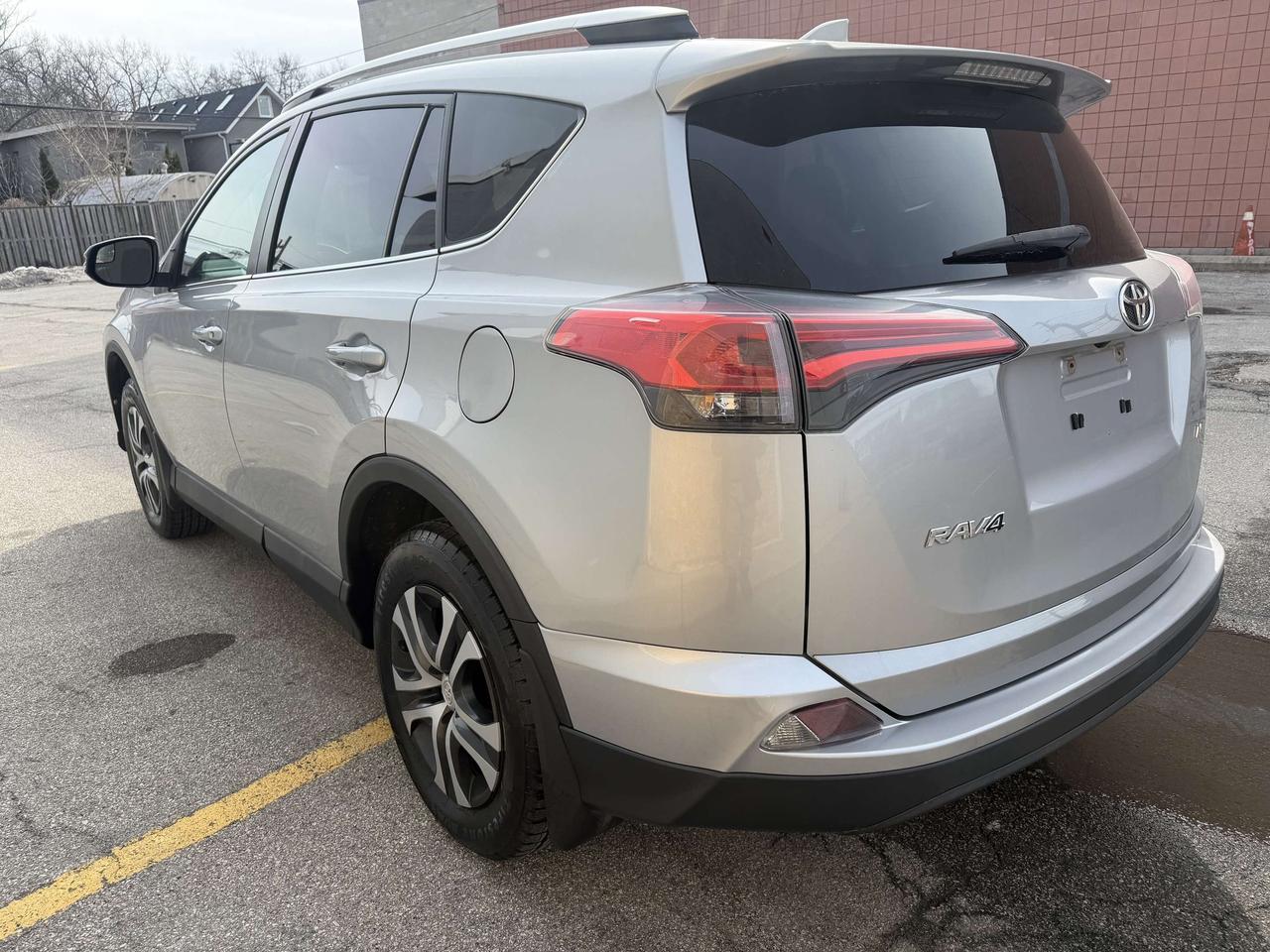 2016 Toyota RAV4 !!! JUST SOLD SOLD SOLD ! LE   43564 KMS !!! Photo2