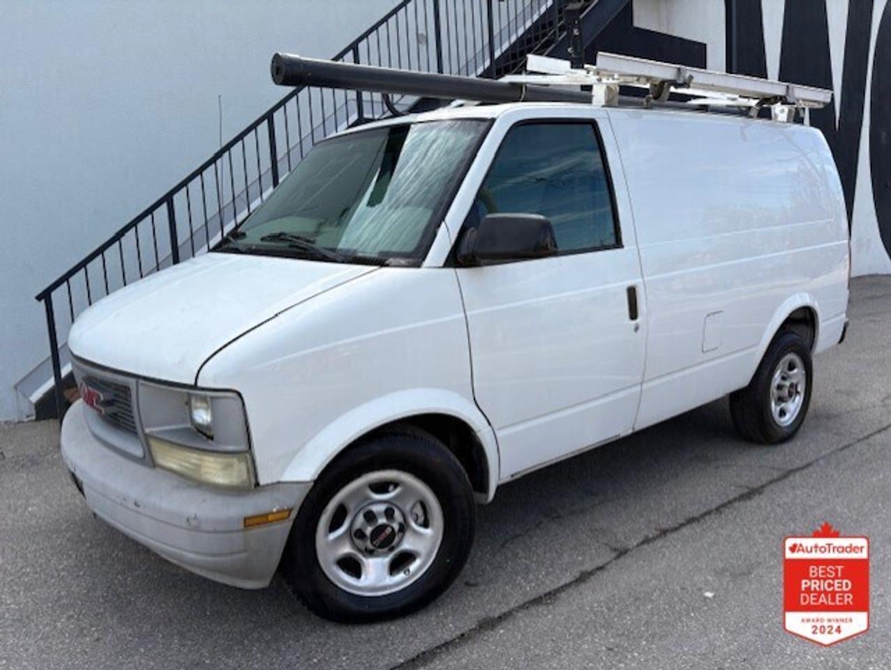 2005 GMC Safari Cargo LADDER RACKS-DIVIDER-SHELVES-CERTIFIED-NEW TIRES!! Photo