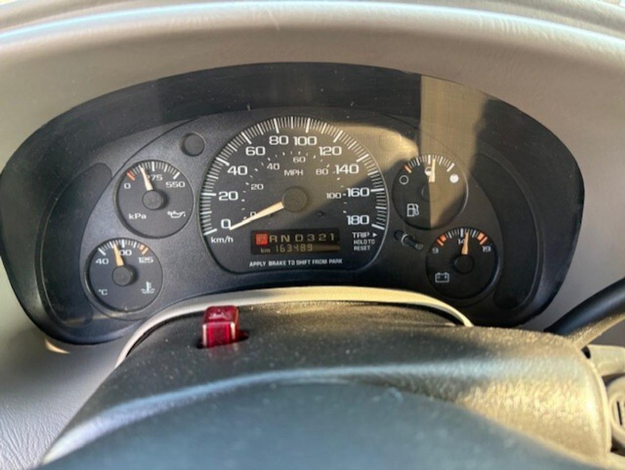 2005 GMC Safari Cargo CARGO VAN-LADDER RACKS-DIVIDER-SHELVES-NO WINDOWS Photo