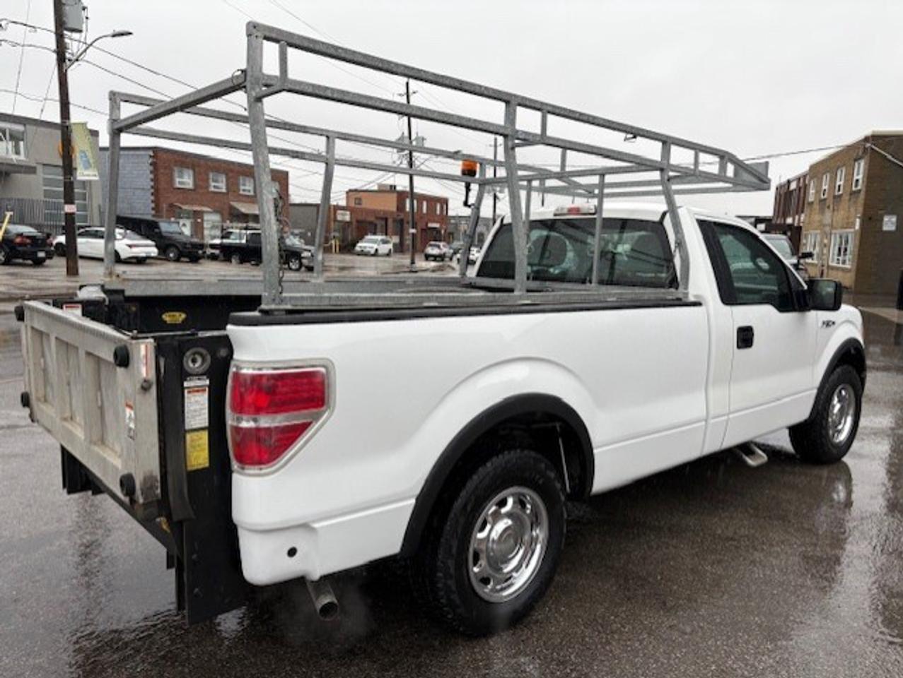 2011 Ford F-150 **ONLY 65,000KM-POWER LIFT GATE-RACKS** Photo