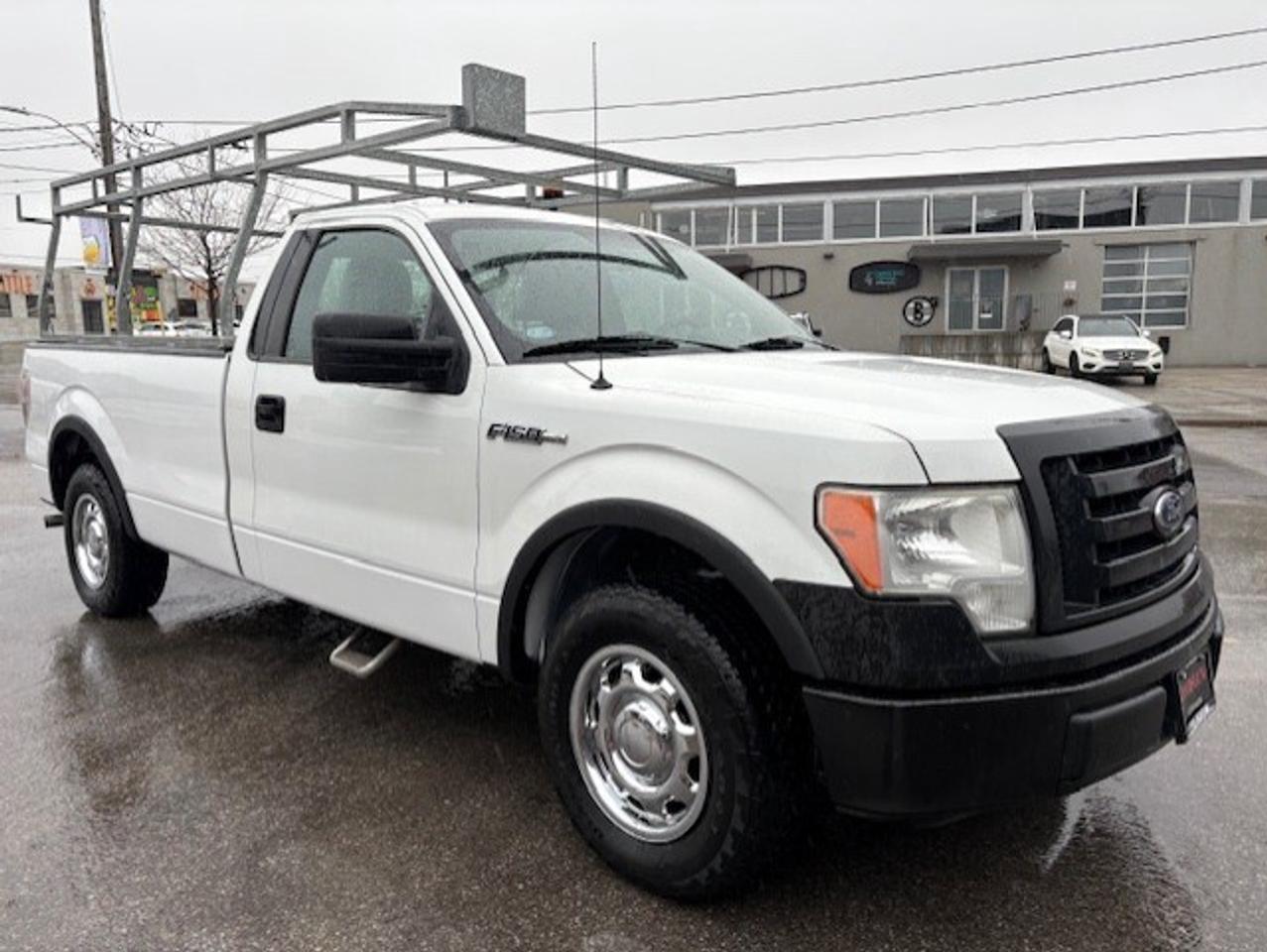2011 Ford F-150 **ONLY 65,000KM-POWER LIFT GATE-RACKS** Photo