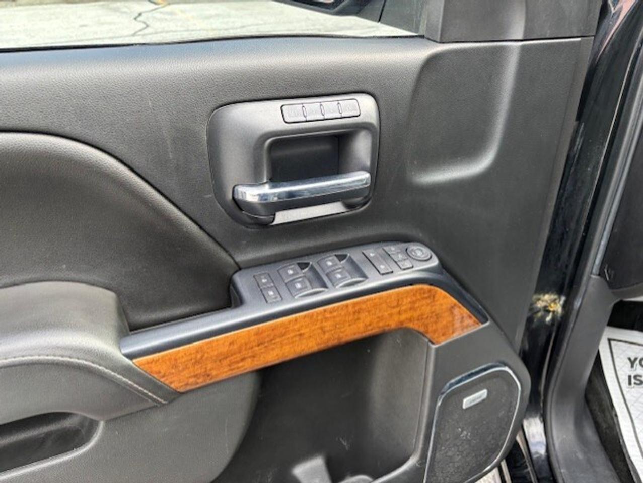 2017 Chevrolet Silverado 1500 4WD **HIGH COUNTRY-LEATHER-NAVI-SUN ROOF-CAMERA** Photo