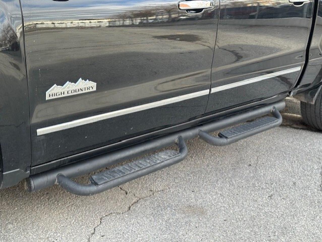 2017 Chevrolet Silverado 1500 4WD **HIGH COUNTRY-LEATHER-NAVI-SUN ROOF-CAMERA** Photo