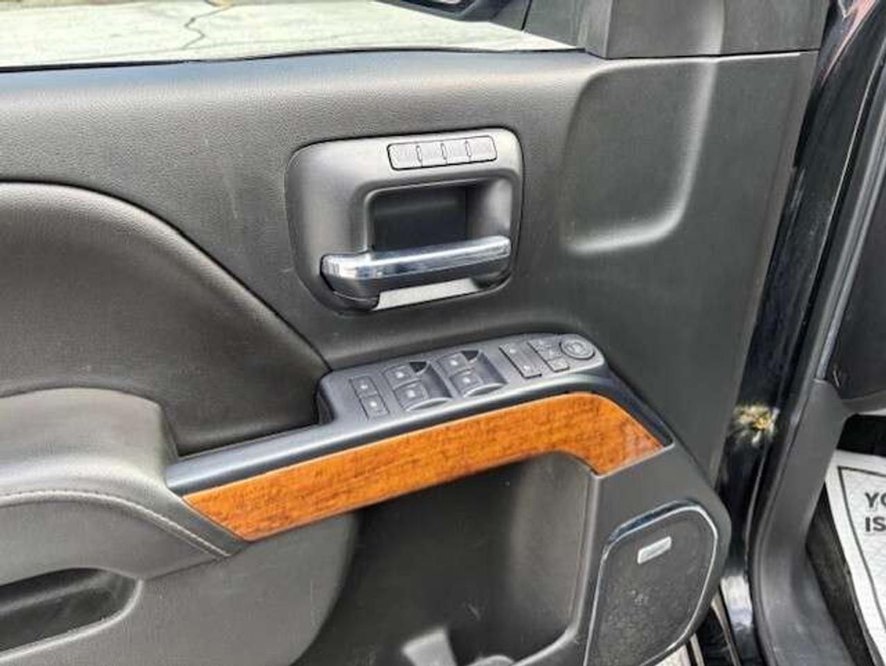 2017 Chevrolet Silverado 1500 4WD **HIGH COUNTRY-LEATHER-NAVI-SUN ROOF-CAMERA** Photo