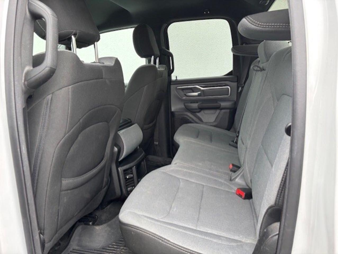 2021 RAM 1500 BIG HORN 4X4 *1 OWNER-NO ACCIDENTS-TONNEAU-CAMERA* Photo