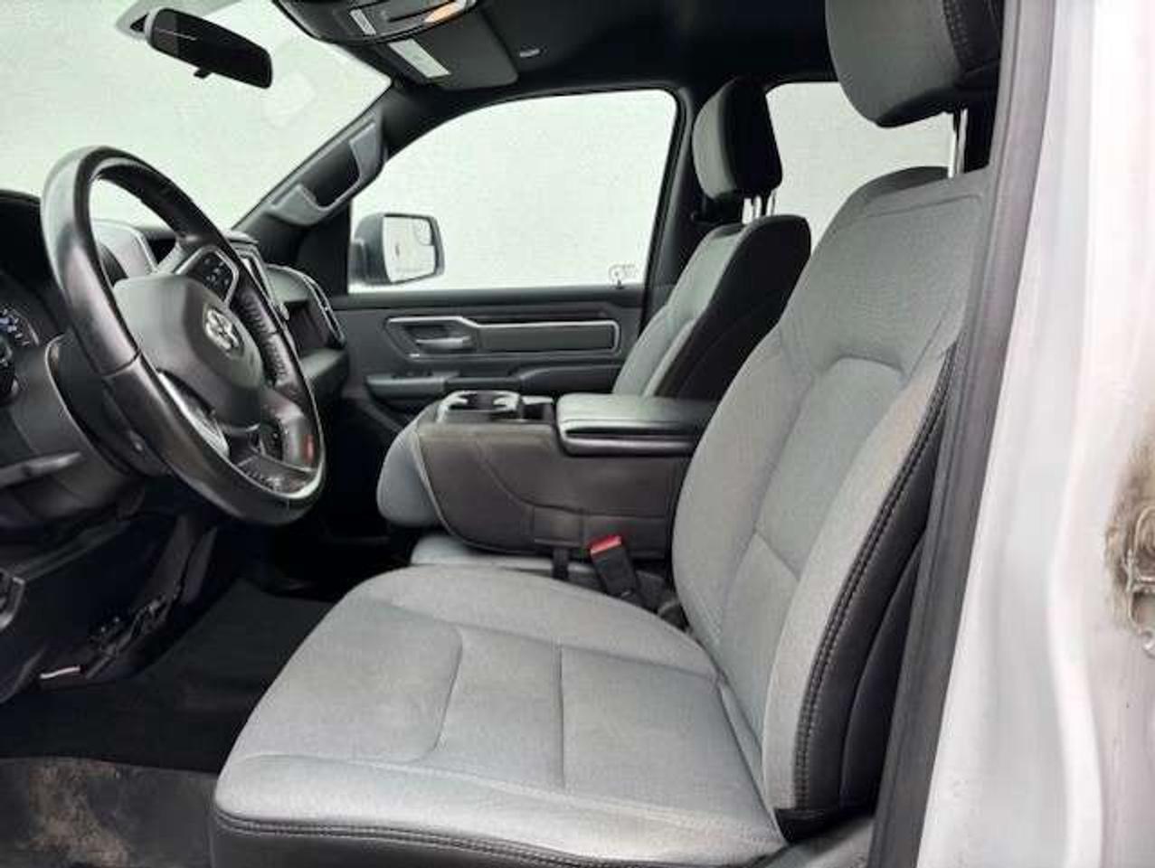 2021 RAM 1500 BIG HORN 4X4 *1 OWNER-NO ACCIDENTS-TONNEAU-CAMERA* Photo