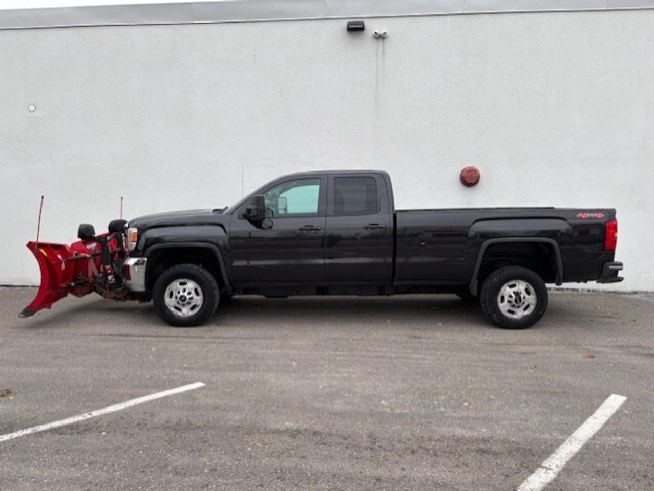 2015 GMC SIERRA 2500HD 4WD **BOSS V SNOW PLOW-DOUBLE CAB-LONG BOX** Photo