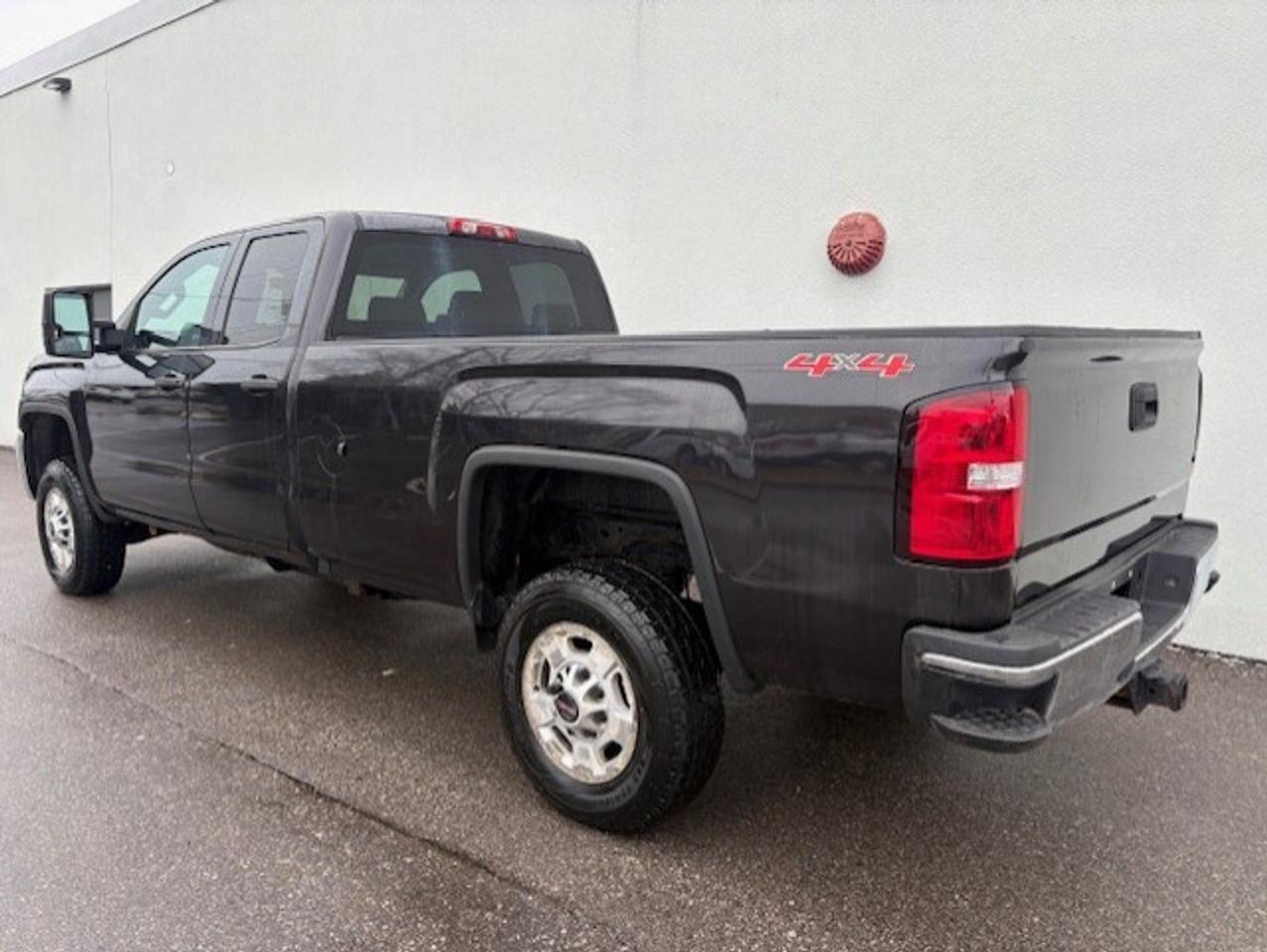 2015 GMC SIERRA 2500HD 4WD **BOSS V SNOW PLOW-DOUBLE CAB-LONG BOX** Photo