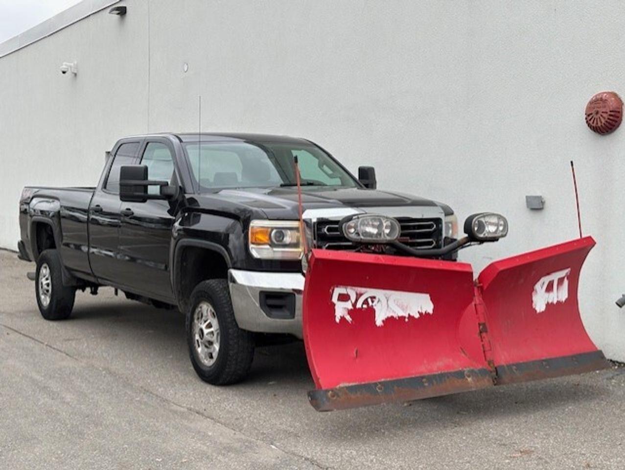 2015 GMC SIERRA 2500HD 4WD **BOSS V SNOW PLOW-DOUBLE CAB-LONG BOX** Photo