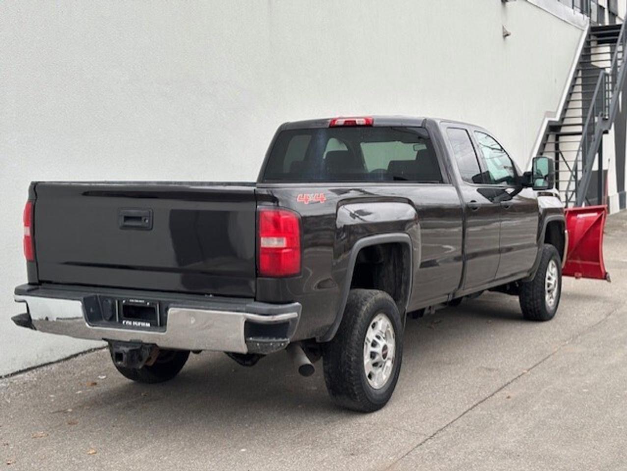 2015 GMC SIERRA 2500HD 4WD **BOSS V SNOW PLOW-DOUBLE CAB-LONG BOX** Photo