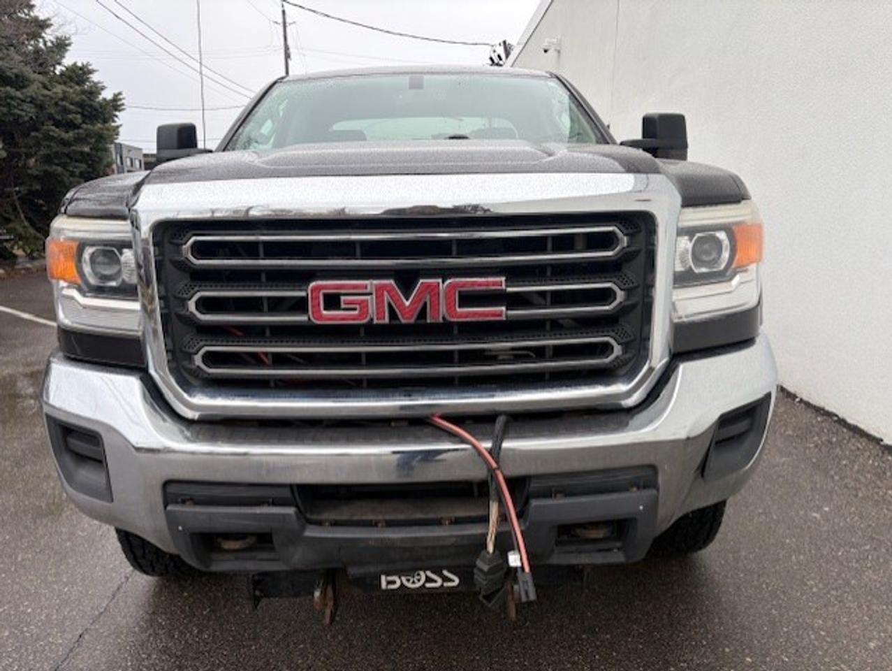 2015 GMC SIERRA 2500HD 4WD **BOSS V SNOW PLOW-DOUBLE CAB-LONG BOX** Photo