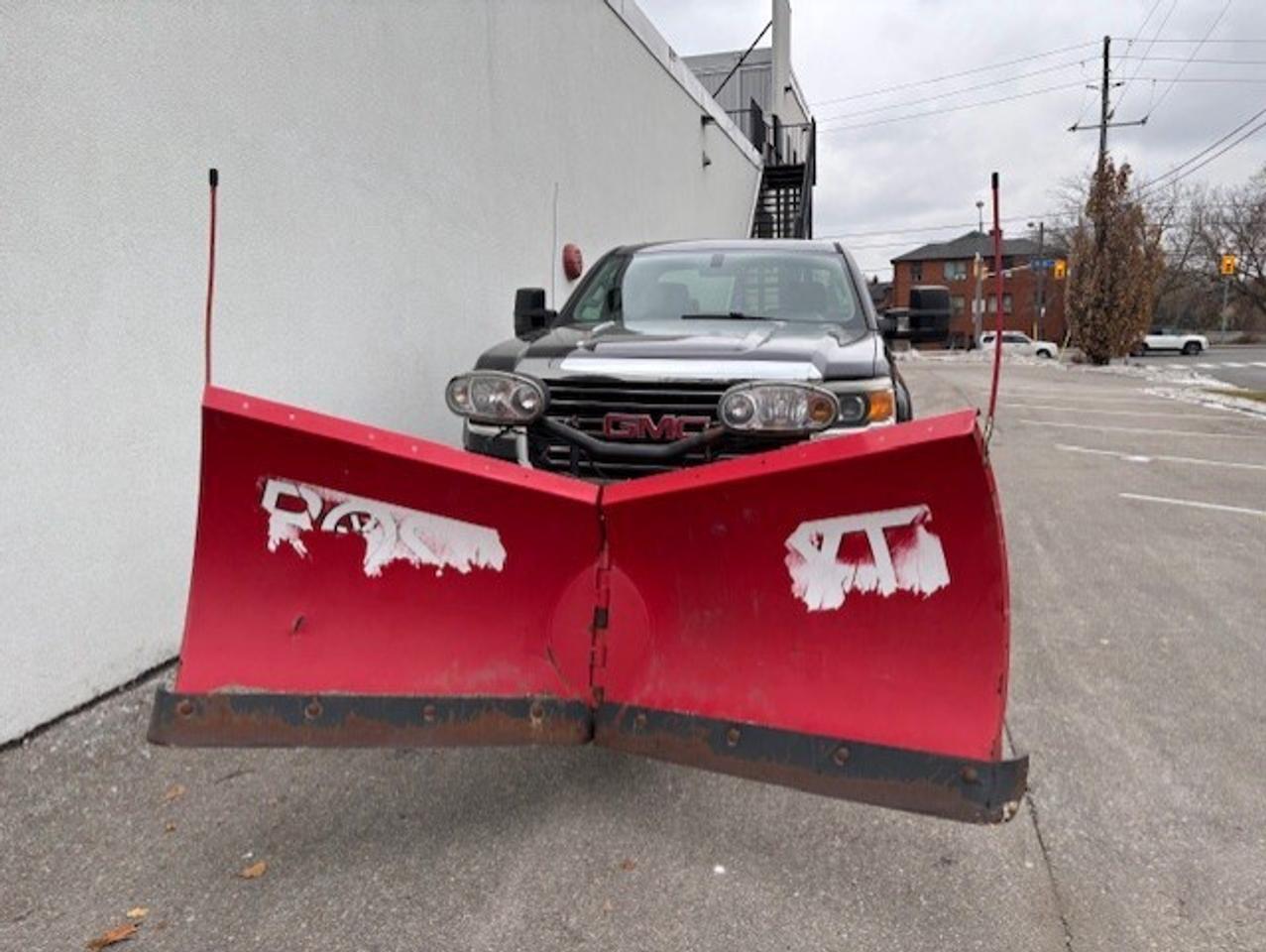 2015 GMC SIERRA 2500HD 4WD **BOSS V SNOW PLOW-DOUBLE CAB-LONG BOX** Photo