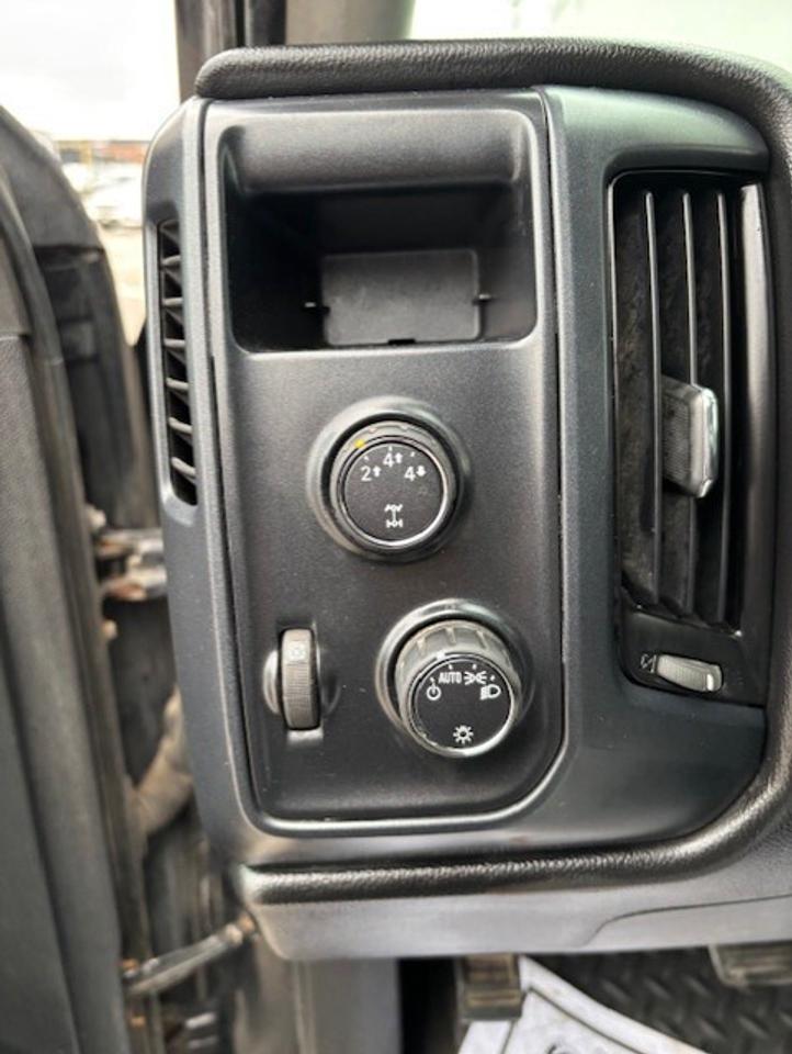 2015 GMC SIERRA 2500HD 4WD **BOSS V SNOW PLOW-DOUBLE CAB-LONG BOX** Photo