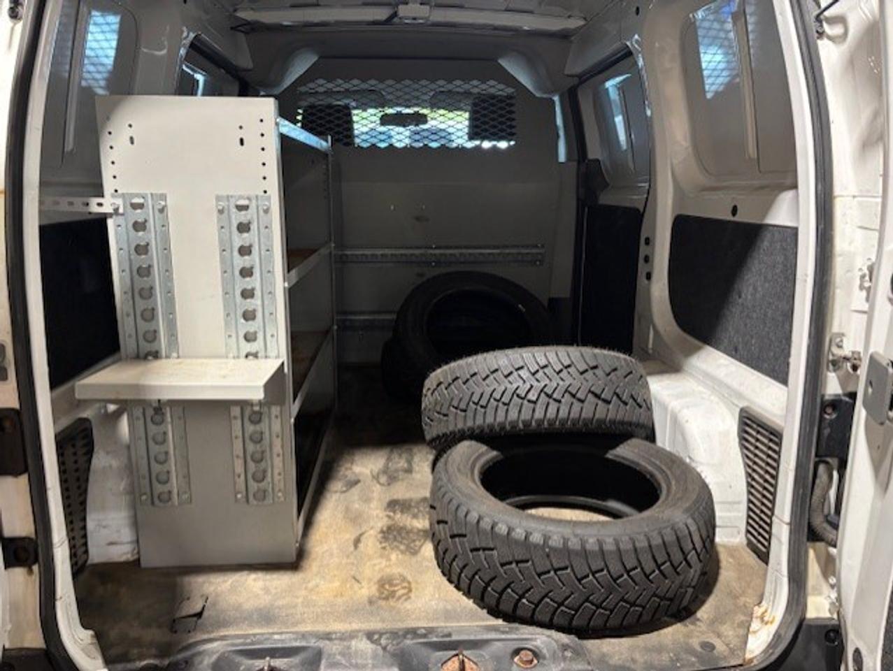 2015 Chevrolet City Express LT LADDER RACKS-DIVIDER-SHELVES-WINTER/SUMMER TIRE Photo
