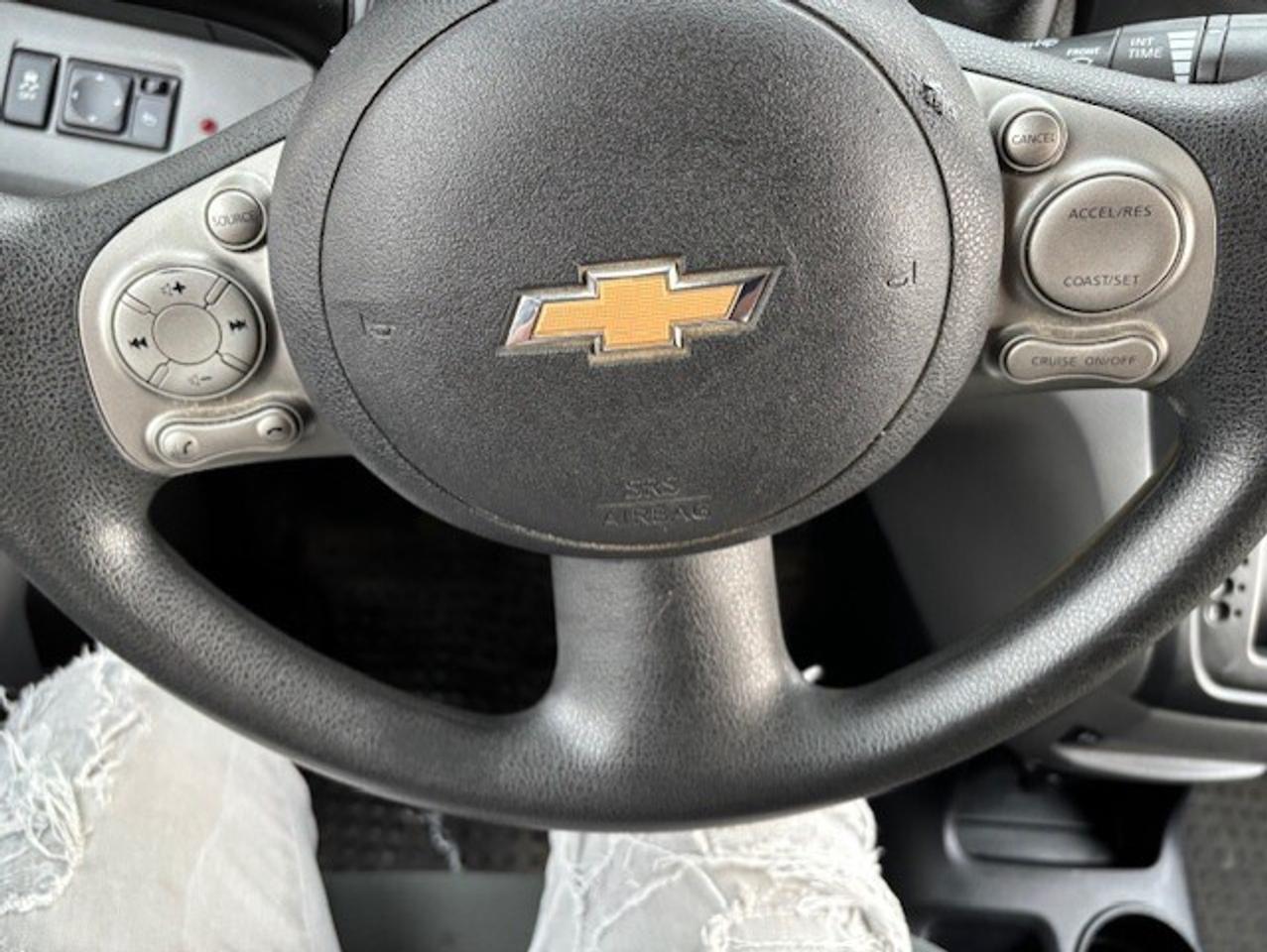 2015 Chevrolet City Express LT LADDER RACKS-DIVIDER-SHELVES-WINTER/SUMMER TIRE Photo