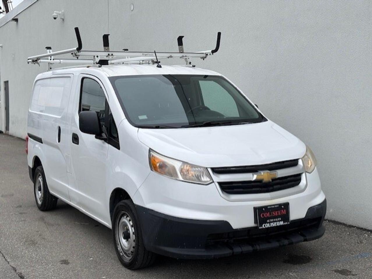 2015 Chevrolet City Express LT LADDER RACKS-DIVIDER-SHELVES-WINTER/SUMMER TIRE Photo