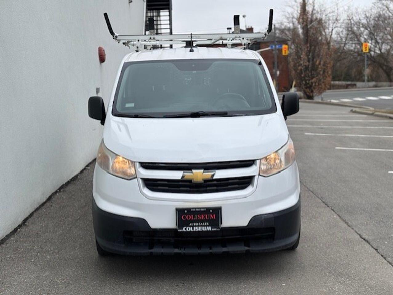 2015 Chevrolet City Express LT LADDER RACKS-DIVIDER-SHELVES-WINTER/SUMMER TIRE Photo