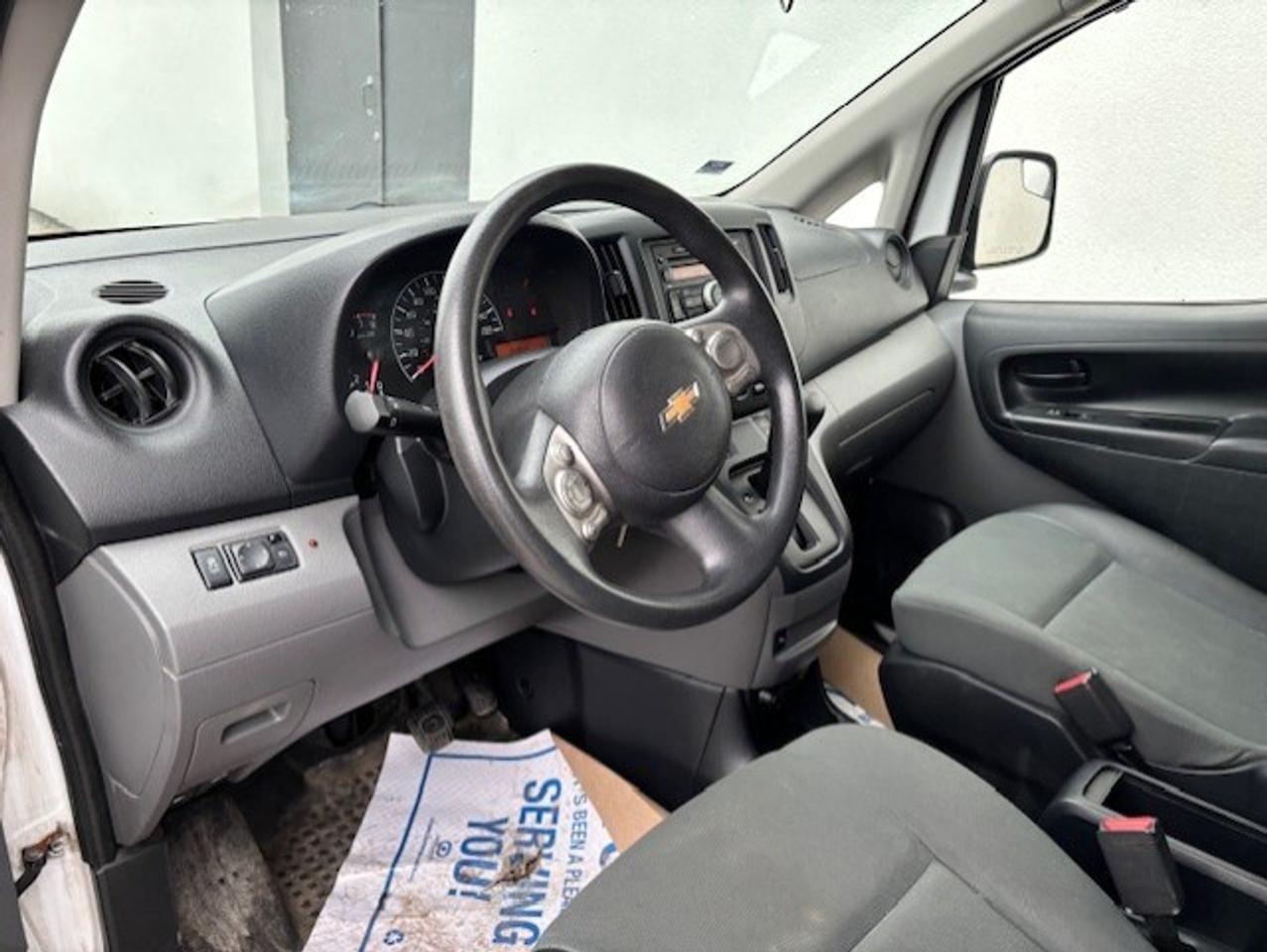 2015 Chevrolet City Express LT LADDER RACKS-DIVIDER-SHELVES-WINTER/SUMMER TIRE Photo