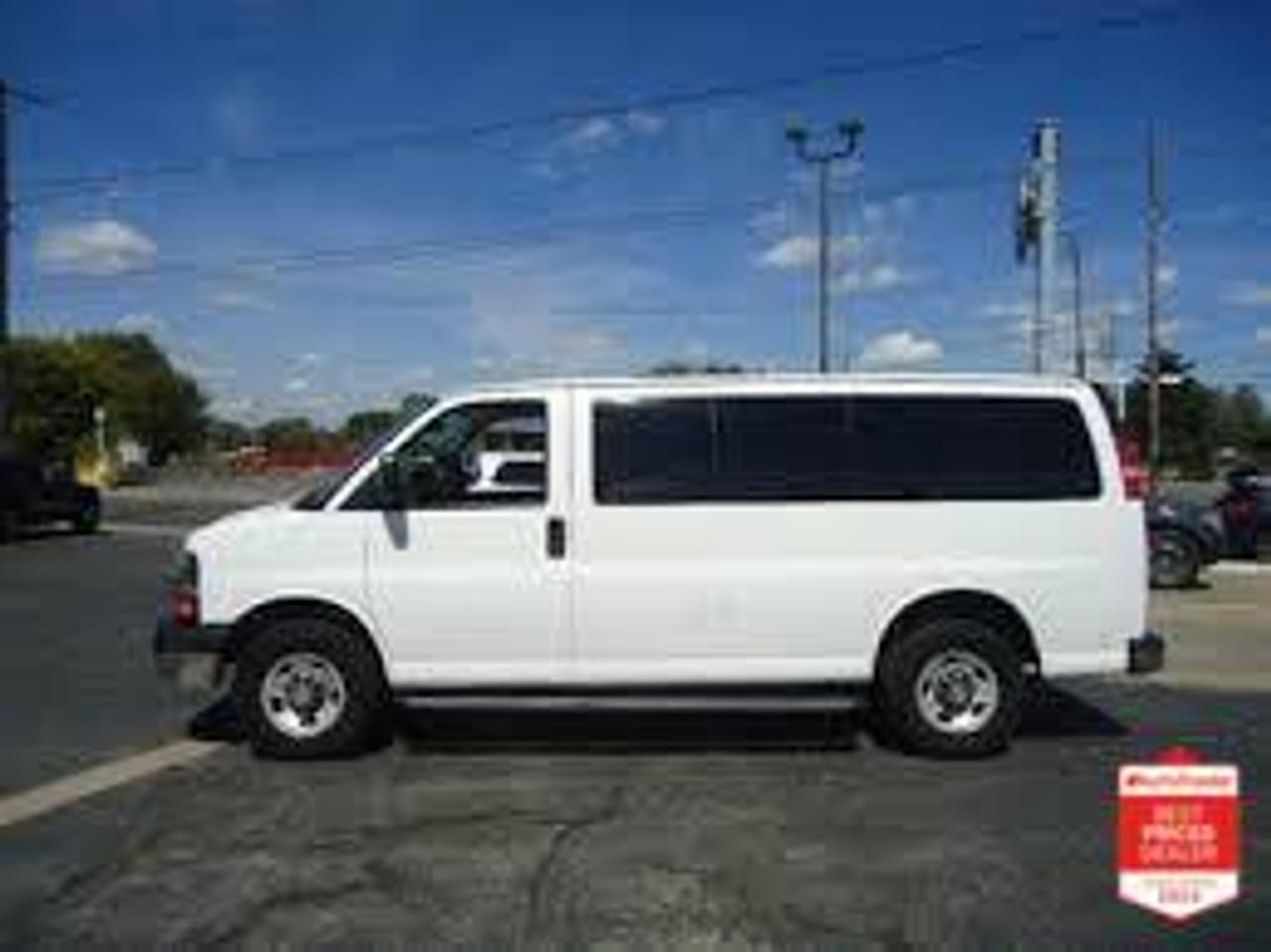 2011 Chevrolet Express Passenger LT 3500 **12 PASSENGER-SLIDING DOOR-TOW PACKAGE-** Photo