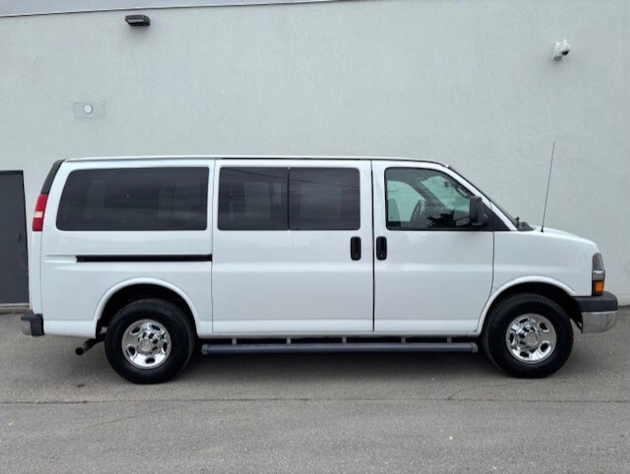 2011 Chevrolet Express Passenger LT 3500 **12 PASSENGER-SLIDING DOOR-TOW PACKAGE-** Photo