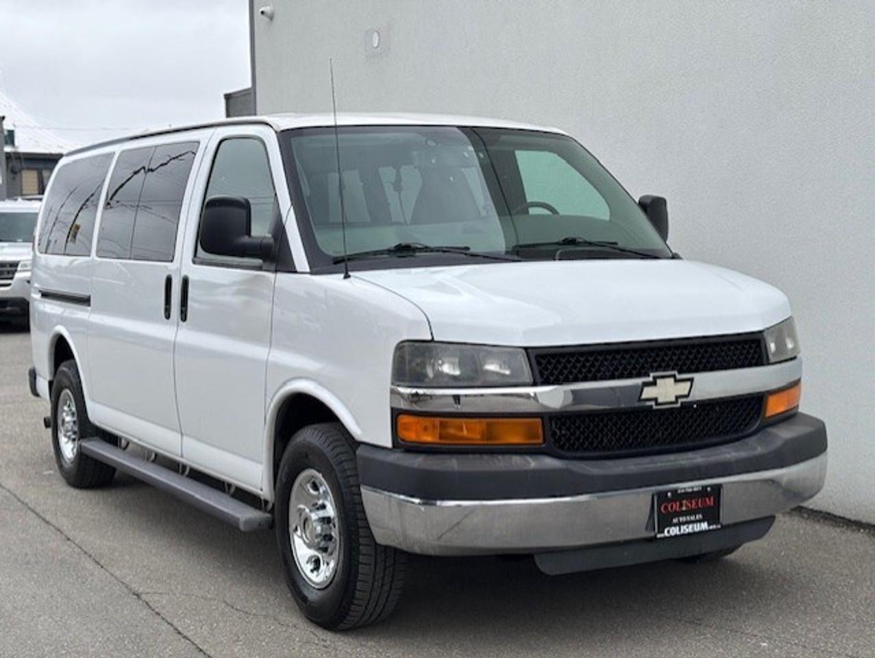 2011 Chevrolet Express Passenger LT 3500 **12 PASSENGER-SLIDING DOOR-TOW PACKAGE-** Photo