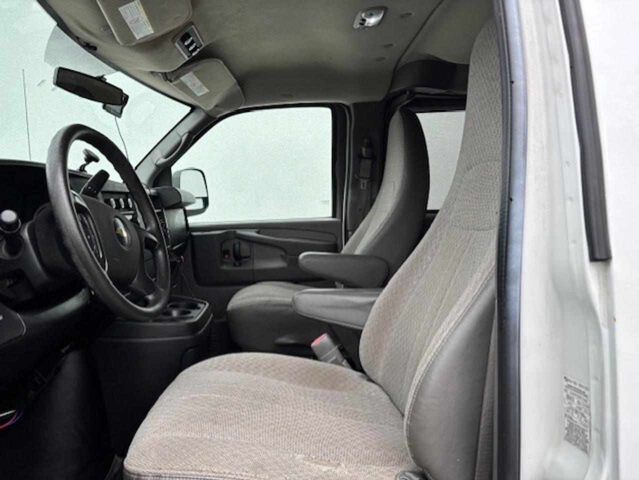 2011 Chevrolet Express Passenger LT 3500 **12 PASSENGER-SLIDING DOOR-TOW PACKAGE-** Photo
