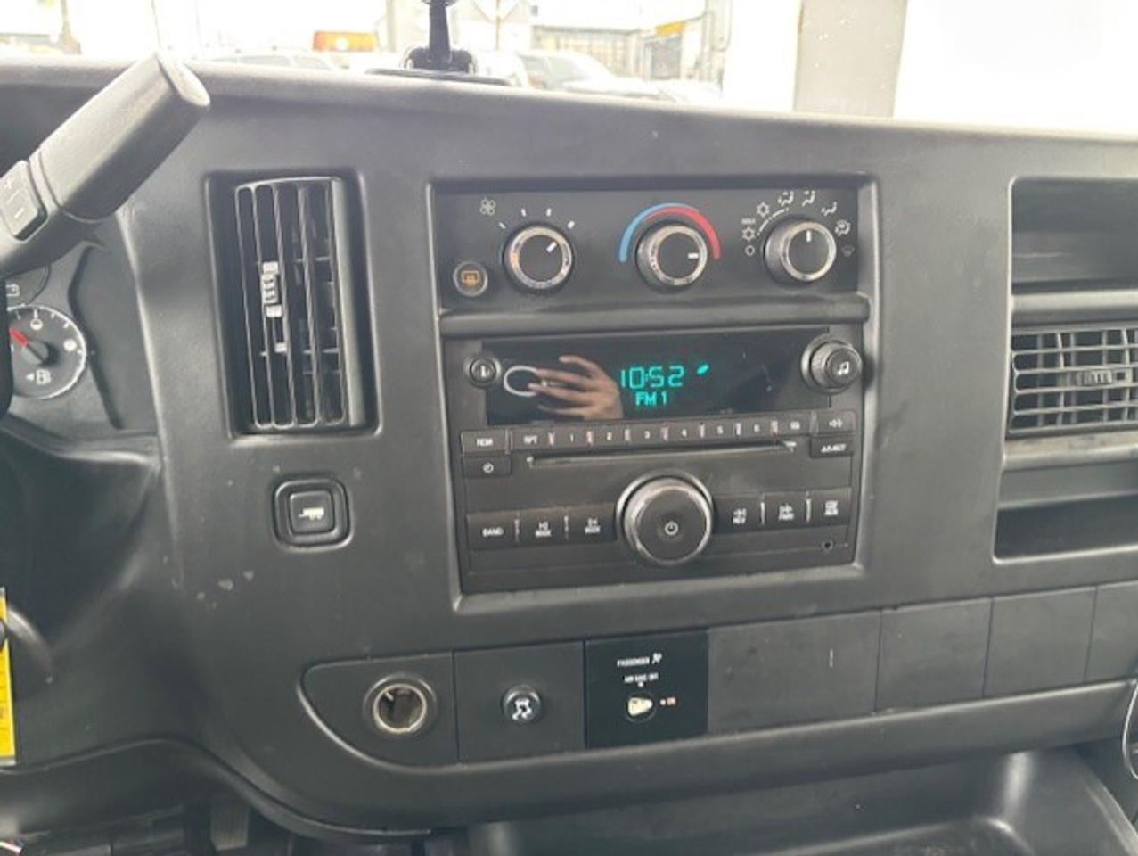 2011 Chevrolet Express Passenger LT 3500 **12 PASSENGER-SLIDING DOOR-TOW PACKAGE-** Photo