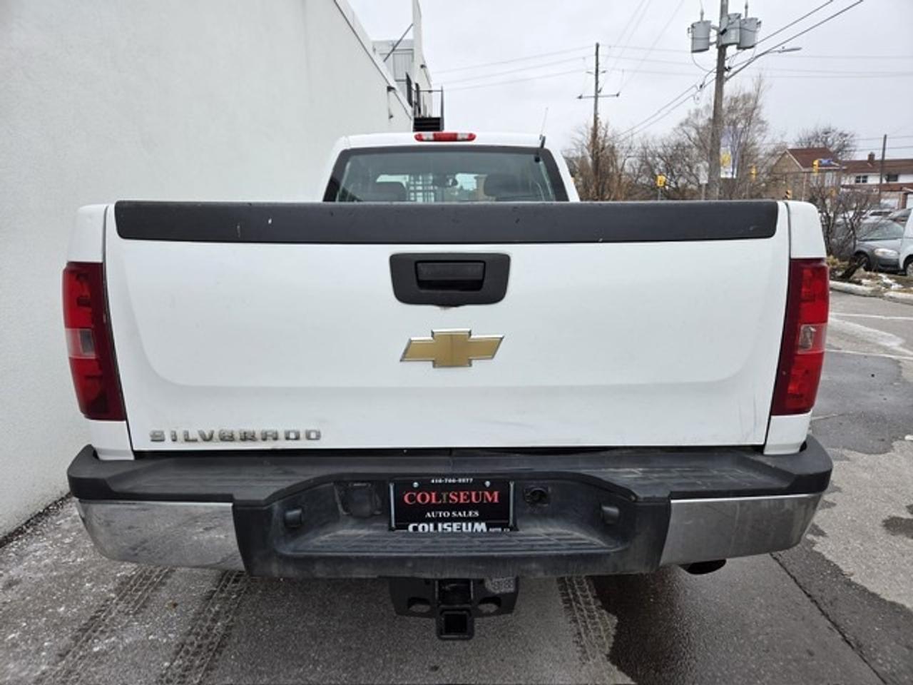 2011 Chevrolet SILVERADO 2500HD V8 CREW CAB-LONG BOX-1 OWNER-CERTIFIED-NO ACCIDENT Photo