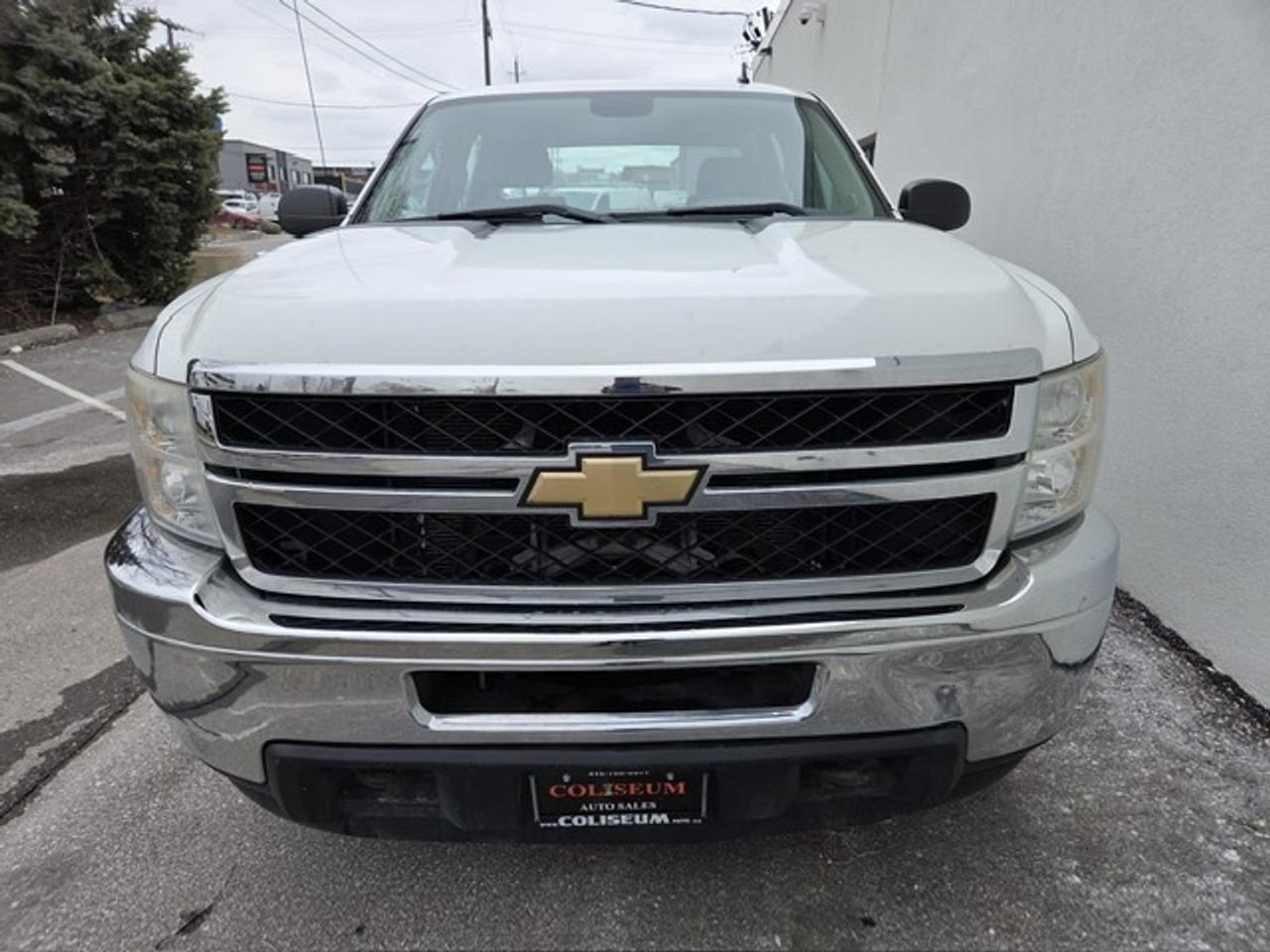 2011 Chevrolet SILVERADO 2500HD V8 CREW CAB-LONG BOX-1 OWNER-CERTIFIED-NO ACCIDENT Photo