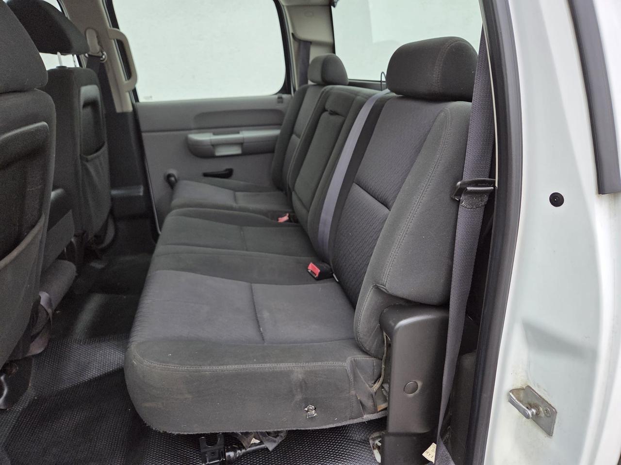 2011 Chevrolet SILVERADO 2500HD V8 CREW CAB-LONG BOX-1 OWNER-CERTIFIED-NO ACCIDENT Photo