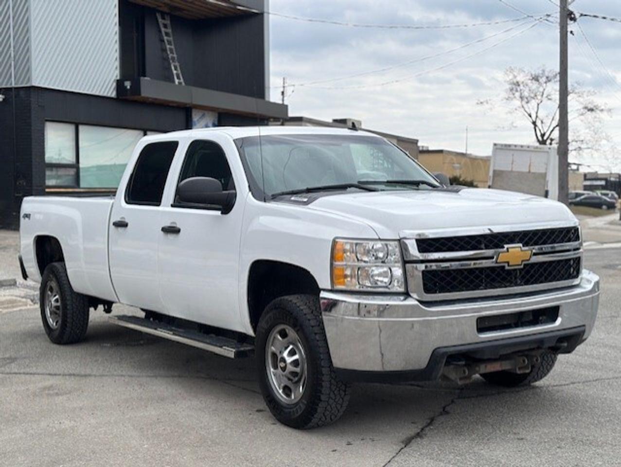 2014 Chevrolet SILVERADO 2500HD 4WD **CREW CAB LONG BOXXX-FUEL TANKER-CERTIFIED** Photo