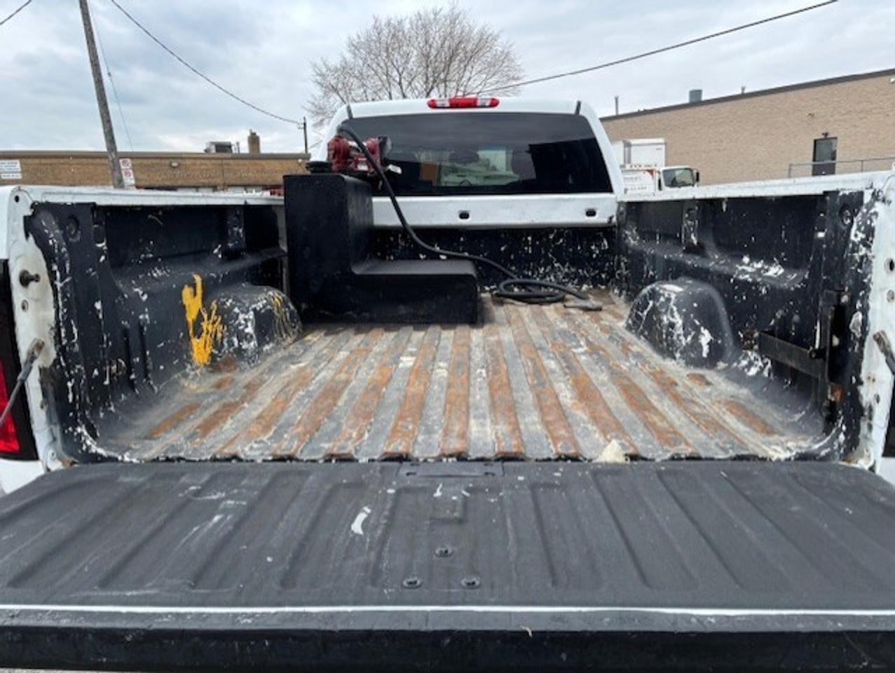 2014 Chevrolet SILVERADO 2500HD 4WD **CREW CAB LONG BOXXX-FUEL TANKER-CERTIFIED** Photo