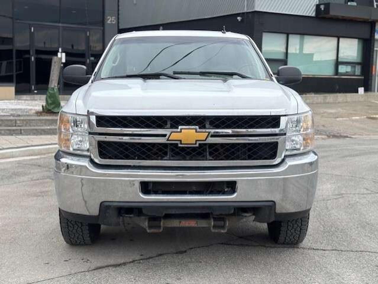 2014 Chevrolet Silverado 2500 4WD **CREW CAB LONG BOXXX-FUEL TANKER-CERTIFIED** Photo