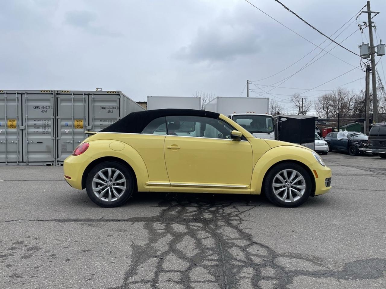 2013 Volkswagen Beetle Convertible Convertible Highline   Just in Time for Summer! Photo