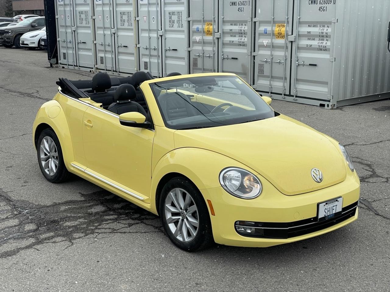 2013 Volkswagen Beetle Convertible Convertible Highline   Just in Time for Summer! Photo