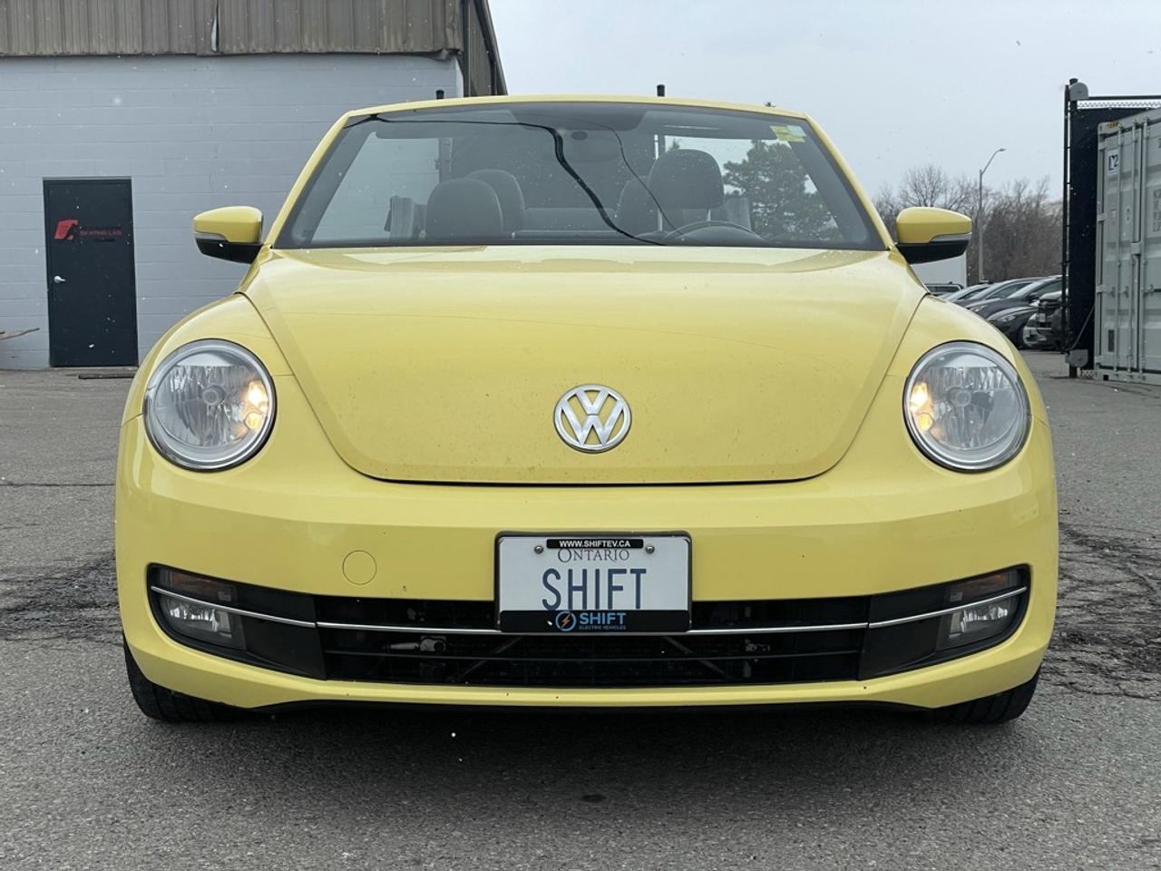 2013 Volkswagen Beetle Convertible Convertible Highline   Just in Time for Summer! Photo