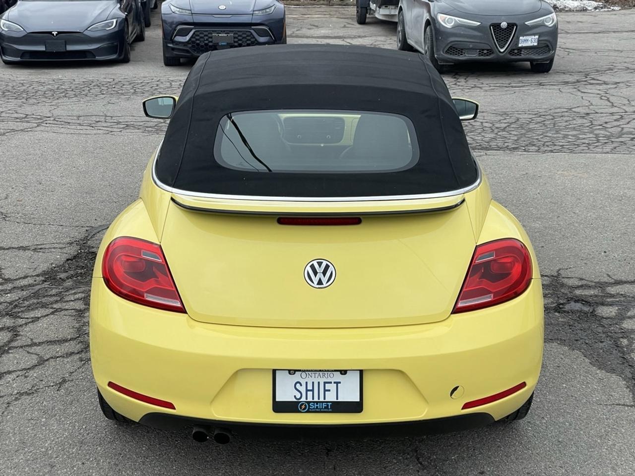 2013 Volkswagen Beetle Convertible Convertible Highline   Just in Time for Summer! Photo