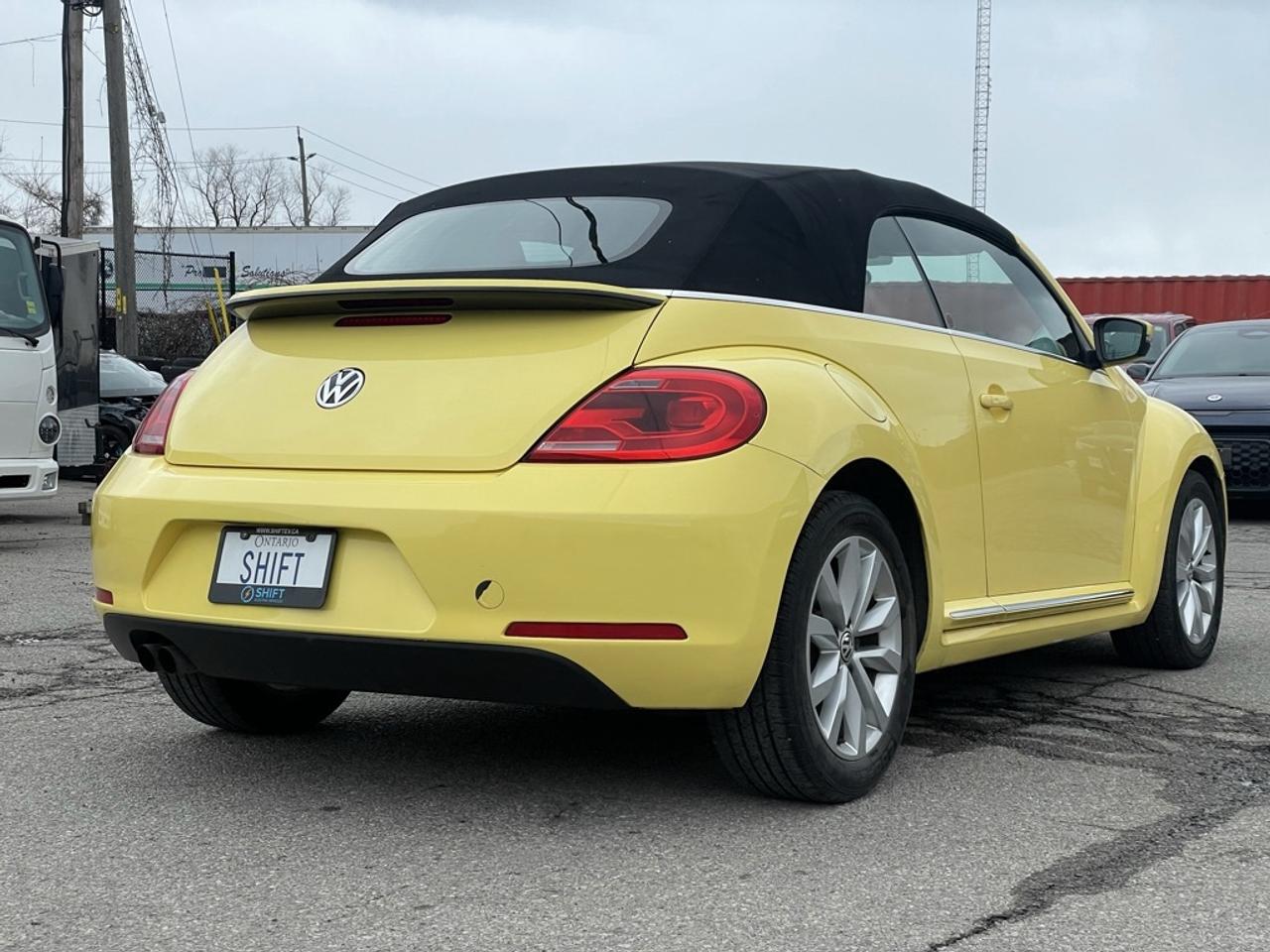 2013 Volkswagen Beetle Convertible Convertible Highline   Just in Time for Summer! Photo