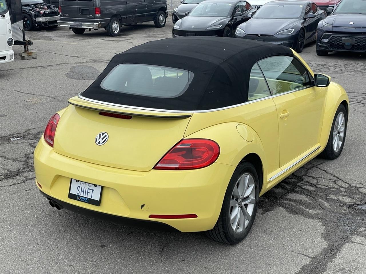 2013 Volkswagen Beetle Convertible Convertible Highline   Just in Time for Summer! Photo