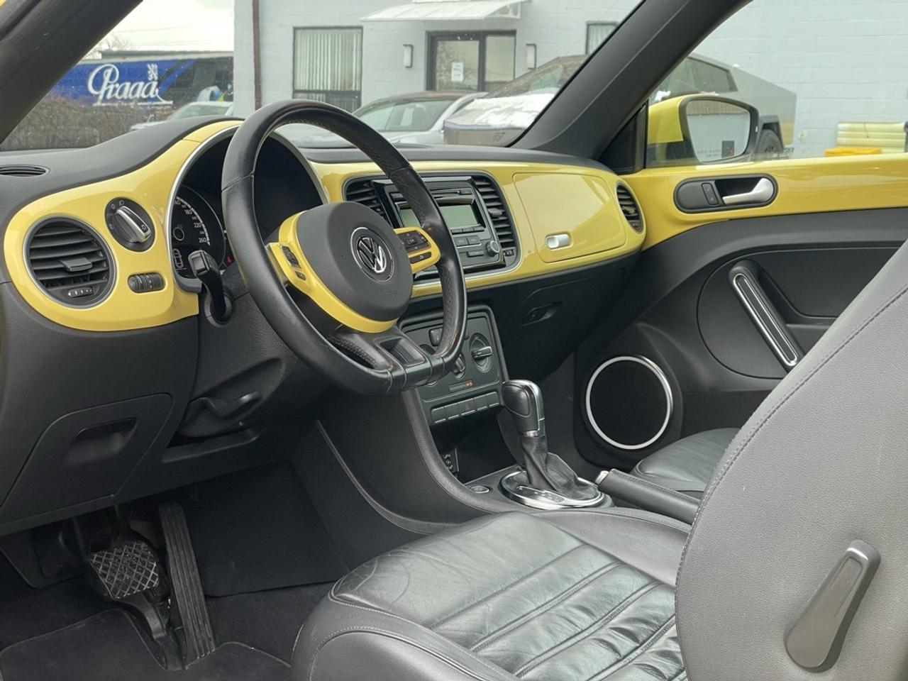 2013 Volkswagen Beetle Convertible Convertible Highline   Just in Time for Summer! Photo