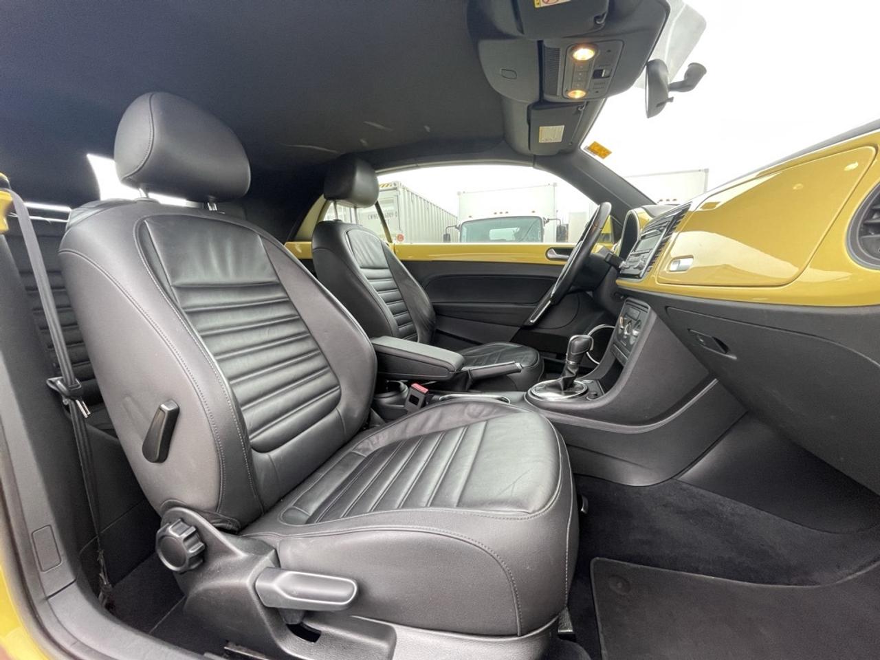 2013 Volkswagen Beetle Convertible Convertible Highline   Just in Time for Summer! Photo